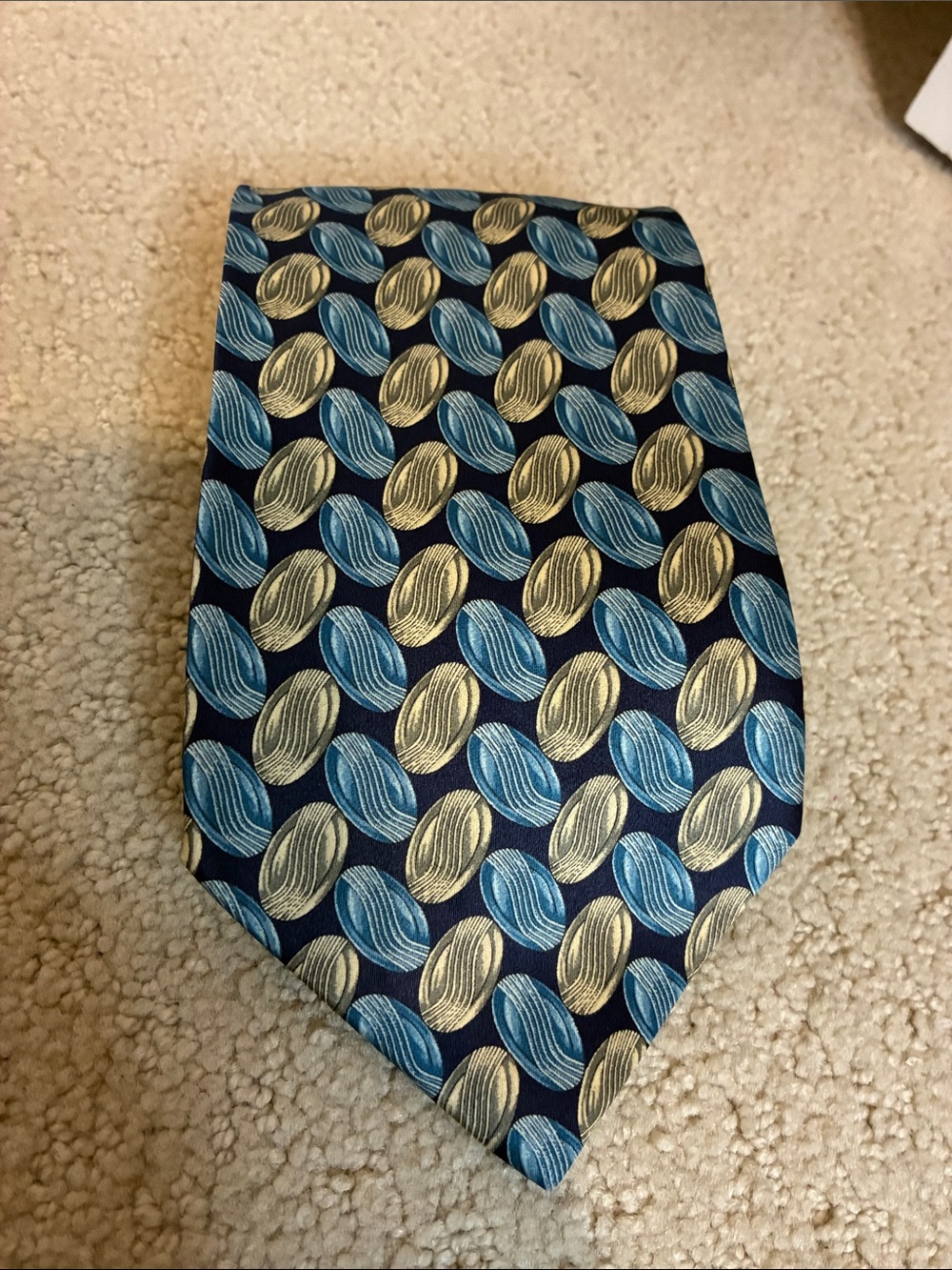 Valentino Cravatte Vintage 100% Silk Geometric Ovid Pattern Tie Made in Italy👵MT